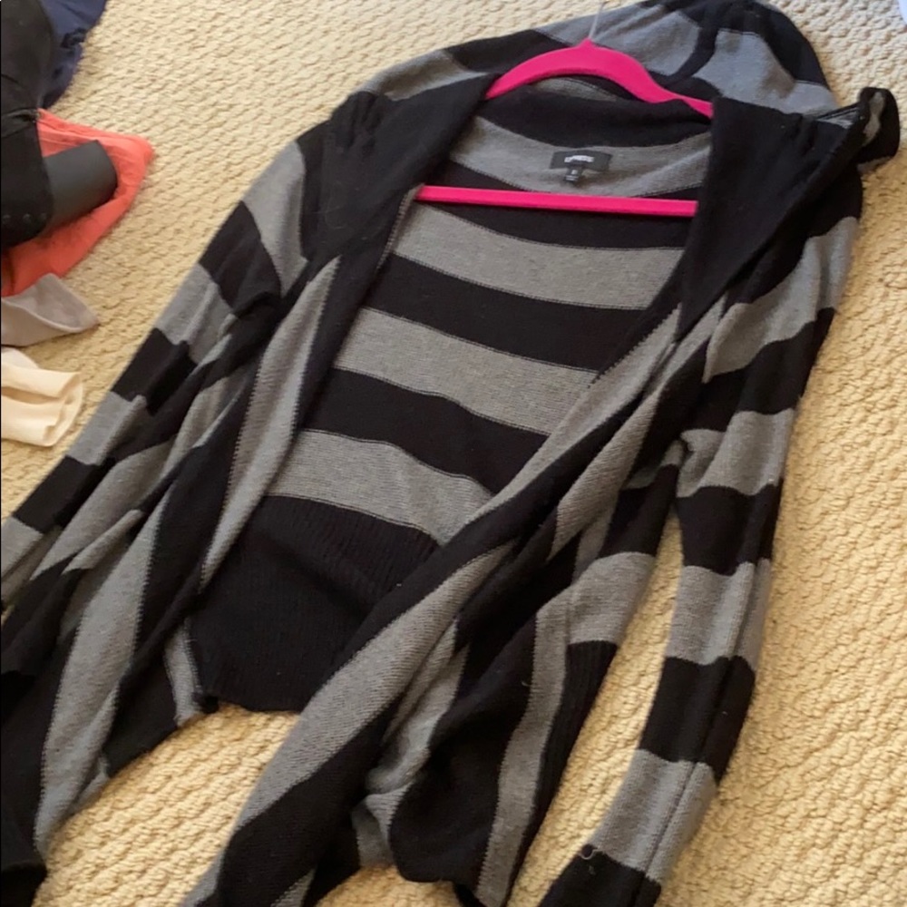 Sweater w hood grey and black